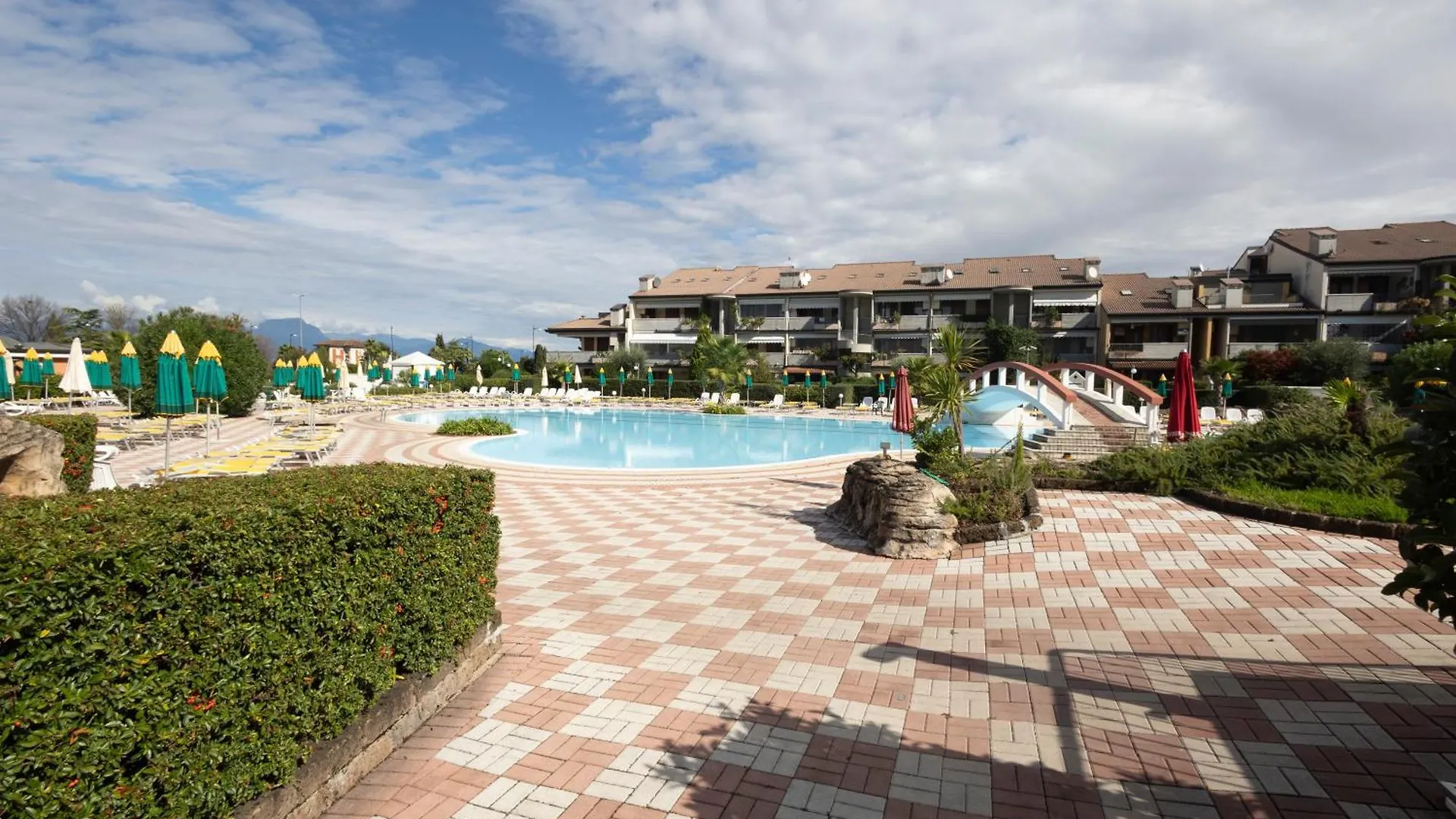 Lauri & Faggi Aparthotel Desenzano del Garda Italy